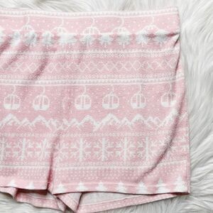 Colsie Warm Soft Snowflake Sleep Shorts Pink & White Size Medium